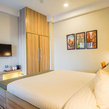 Roomy Crossroads Hotel, Пешавар Экстерьер фото