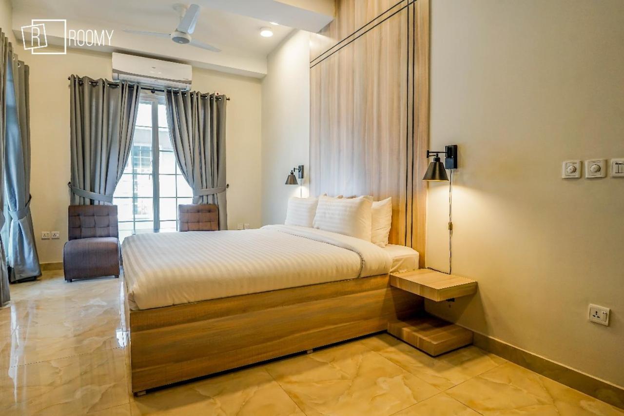 Roomy Crossroads Hotel, Пешавар Экстерьер фото